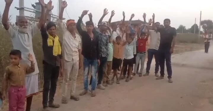 दो महीने से जला ट्रांसफॉर्मर, बोर्ड परीक्षार्थियों की बढ़ी मुश्किल ।।