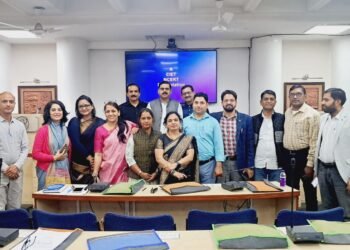 शिक्षा के क्षेत्र में बेहतर योगदान देने हेतु जनपद की महिला शिक्षकों समेत अन्य अध्यापको द्वारा दिल्ली एनसीईआरटी में प्राप्त किया प्रशिक्षण।