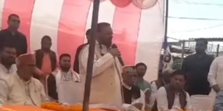 घोरावल में स्वामी प्रसाद मौर्य ने सरकार की गलत नितियों पर हमला बोलते हुवे आरक्षण,किसान, नौजवान और अल्पसंख्यक विरोधी बताया।