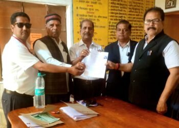 नामांकन के फार्म बिक्री के अंतिम दिन विभिन्न पदों हेतु कुल 18 फॉर्म बिके ।