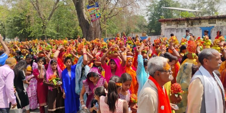 विशाल कलश शोभायात्रा के साथ नौ दिवसीय संगीत मय श्रीराम कथा का आयोजन शुरू।।