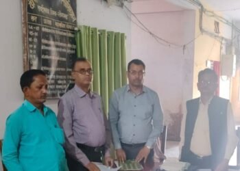 दी सोनभद्र टैक्स बार एसोसिएशन ने शोक सभा कर दी श्रद्धांजलि।।