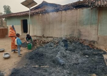 खलिहान में लगी आग गेहूं की फसल जलकर खाक ।।