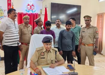 अंतर्जनपदीय दो तस्कर 60 लाख के गांजा के साथ गिरफ्तार।