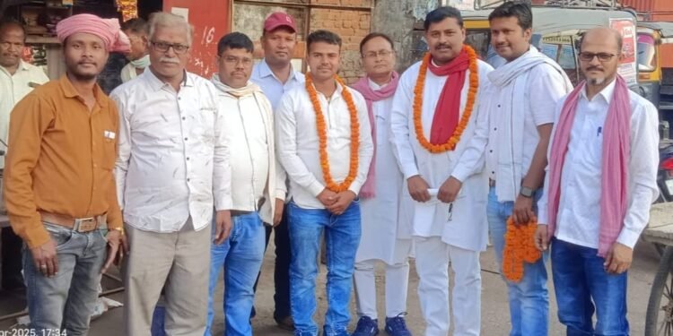 रमेश सोनी को समाजवादी पार्टी का चोपन का नगर अध्यक्ष बनाया गया।।