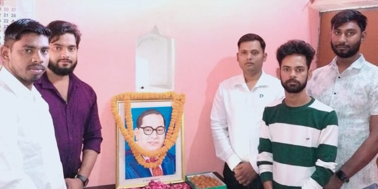 बाबा साहब ने अपना जीवन वंचितों व शोषितों के उत्थान के लिए समर्पिंत किया : मिलिंद कुमार।