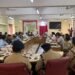 सोनभद्र में मॉक ड्रिल को लेकर जिलाधिकारी व पुलिस अधीक्षक ने की समीक्षा बैठक।