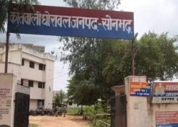 सीओ ने किया अर्दली रूम का निरीक्षण, लंबित विवेचनाओं के निस्तारण के दिए निर्देश।