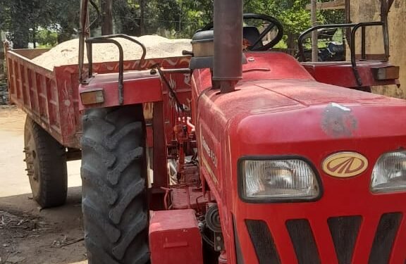 विंढमगंज वन क्षेत्र में अबैध खनन व परिवहन अब आम हो गया हैं।।