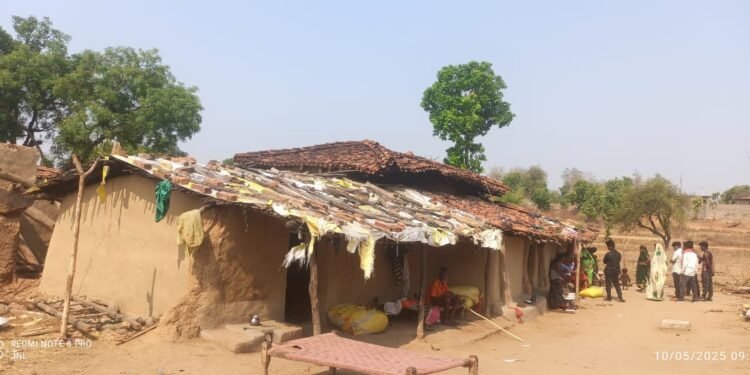 बोलताकरम मे संदिग्ध परिस्थितियों में फांसी के फंदे पर लटकता मिला किशोरी का शव, शादी समारोह में गए थे परिजन।।