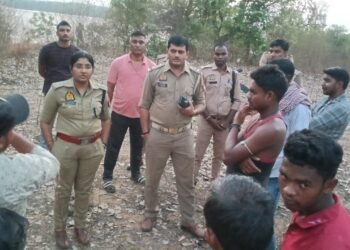 प्रेम प्रसंग में फांसी लगाकर युवक -युवती ने की आत्महत्या।