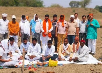 नगर पंचायत चोपन में पोखरा सुंदरीकरण कार्य का हुआ शिलान्यास।