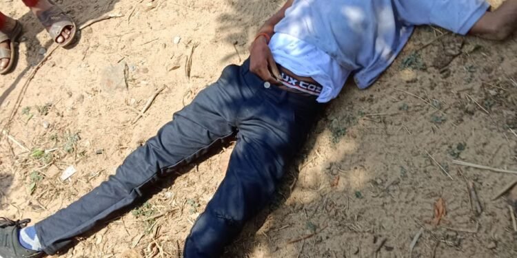 दो मोटरसाइकिल सवारों में टक्कर एक कि मौत।