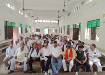 दुद्धी कों जिला बनाओं संघर्ष मोर्चा की 21 सदस्यी संयोजक मंडल टीम करेगी दुद्धी कों जिला बनाओ संघर्ष मोर्चा कमेटी का गठन।