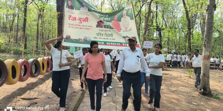 विश्व पर्यावरण दिवस पर ‘एक पेड़ मां के नाम’ चलाया गया अभियान।