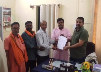 बिजली व्यवस्था बेहाल दी आंदोलन की चेतावनी।