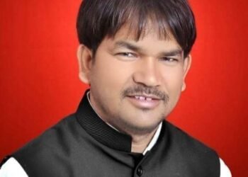 पोस्टमॉर्टम हाउस में गंदगी का अंबार एवं बुनियादी सुविधाओं का अभाव – अनिल कुमार यादव, पूर्व अध्यक्ष – जिला पंचायत सोनभद्र।