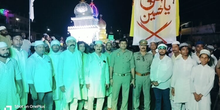 आलम,ताजिया के साथ निकला मुहर्रम के नवमी का जुलूस।