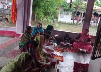 शिव शक्ति महिला मंडल ने किया रुद्राभिषेक व सुंदरकांड पाठ।