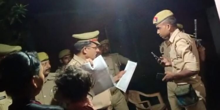 राजा के विरुद्ध धारा 82 की कार्यवाही कि गयी।