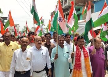 म्योरपुर मे हर घर तिरंगा यात्रा के तहत भब्य जलूस निकला गया।