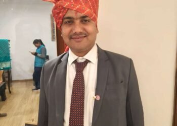 बीजपुर के परशुराम पाल एलआईसी के विश्वस्तरीय सेमिनार हेतु “मकाऊ” रवाना ।।