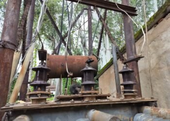 म्योरपुर बाजार का ट्रांसफार्मर जला 24 घंटे से आपूर्ति बाधित।