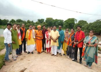 सोनभद्र के सांस्कृतिक धरोहरों के संरक्षण हेतु निकाली गई गुप्तकाशी तीर्थायन यात्रा।