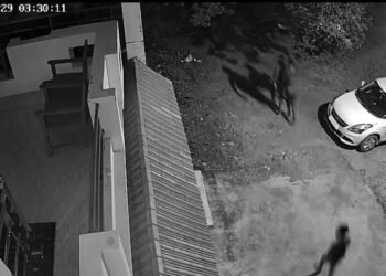 कपड़ा व्यवसाई के घर लाखों रुपए के सामान व नगद हुई चोरी, जांच में जुटी पुलिस।