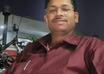 सार्वजनिक दुर्गा पूजा के अध्यक्ष बने अमरेश यादव कोषाध्यक्ष जुगेश यादव।।