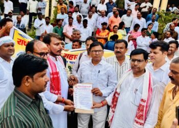 शिक्षकों को टीईटी से मुक्त करने की उठी माँग।