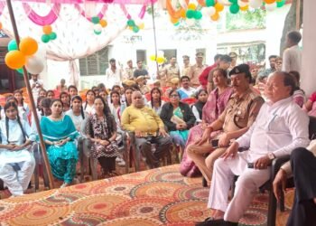 मिशन शक्ति पांचवें पेज के शुभारंभ को लेकर महिला थाने में हुआ लाइव प्रसारण का आयोजन,।