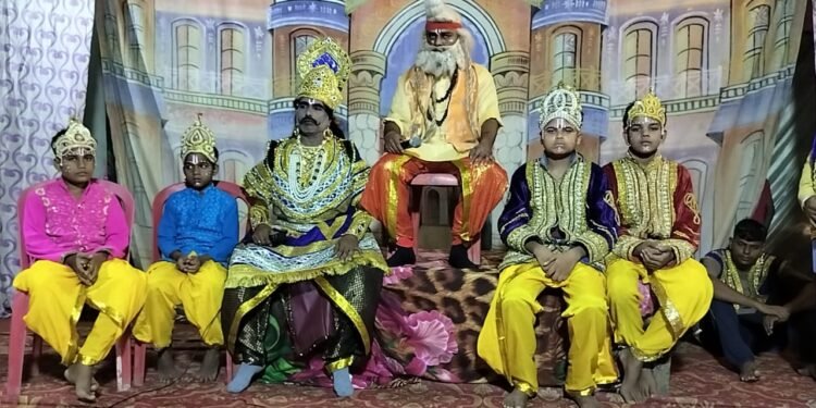 मनमोहक अंदाज मे खेला गया राम जन्म का लीला।