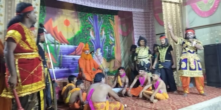 राम ने विश्वा मित्र यज्ञ की रक्षा कर किया ताड़का वध।