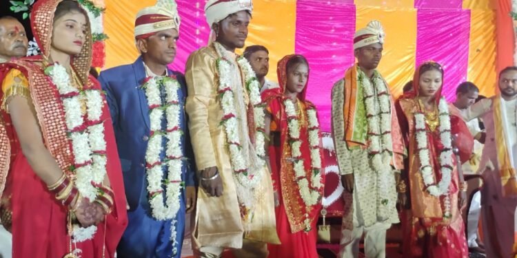 श्रीराम बारात में झूम कर नाचे बाराती तीन जोड़े की शादी में साक्षी बनी हजारों की भीड़ ।।