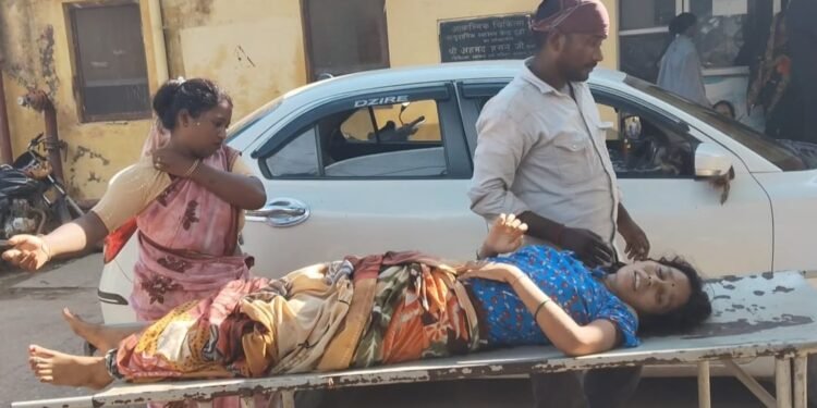 विंढमगंज सरकारी अस्पताल का घिनौना कारनामा – डिलीवरी मरीज से वसूले 500 रुपये, हालत बिगड़ी तो रेफर।