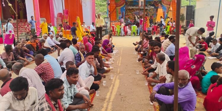 नवरात्रि पर विशाल भंडारे का आयोजन ।।