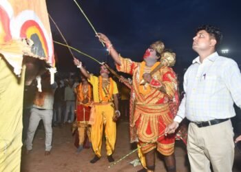 धूमधाम से मनाया गया दशहरा पर्व,धू-धू कर जला अहंकारी रावण।।