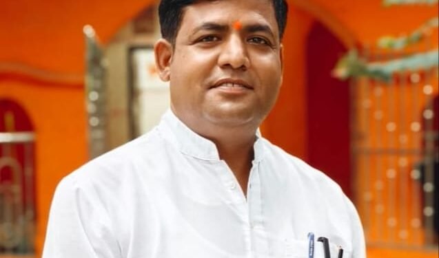 महुली में छठ पूजा सेवा समिति का हुआ गठन, अध्यक्ष बने वीरेंद्र चौधरी, मुख्य संरक्षक बने अजय कुमार रजक।।