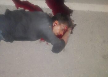 ब्रेकिंग अनियंत्रित ट्रक मोटरसाईकिल कि भिड़ंत मे दो कि मौत।