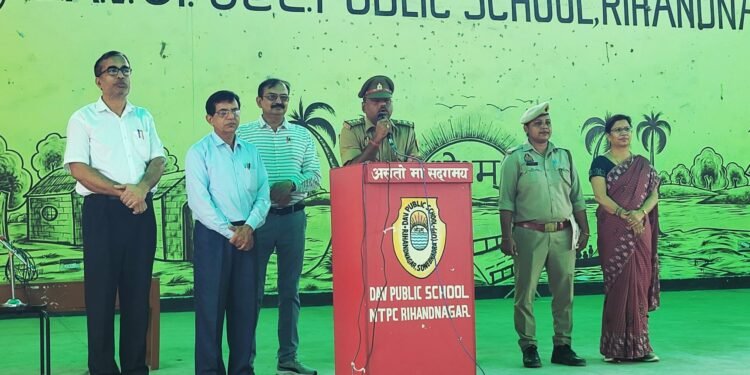 महिला सशक्तिकरण के लिए साइबर सुरक्षा भी आवश्यक — थानाध्यक्ष।