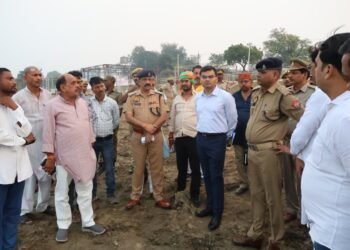 छठ पर्व के दृष्टिगत पुलिस अधीक्षक सोनभद्र द्वारा चोपन में छठ घाटों का व्यापक स्थलीय निरीक्षण, सुरक्षा व्यवस्था के संबंध में आवश्यक दिशा-निर्देश जारी।