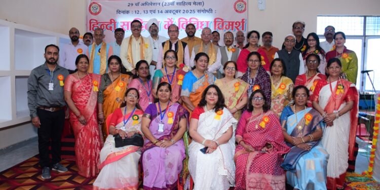 दर्शन, संस्कृति और विचारों की जननी है हिंदी : प्रो. जीसी त्रिपाठी।