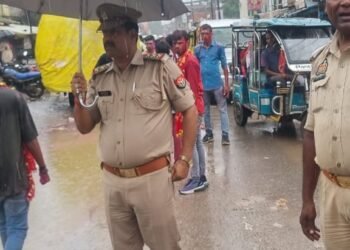 रामगढ़( चतरा )शांति व्यवस्था के साथ विसर्जन हुई मां दुर्गा की मूर्ति।।