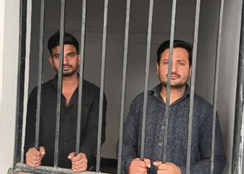 मंत्री स्कॉर्ट वाहन विवाद प्रकरण में वांछित दो अभियुक्त गिरफ्तार।।