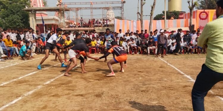 जरहा अजीरेश्वर धाम में प्रदर्शनी व खेलकूद का आयोजन।