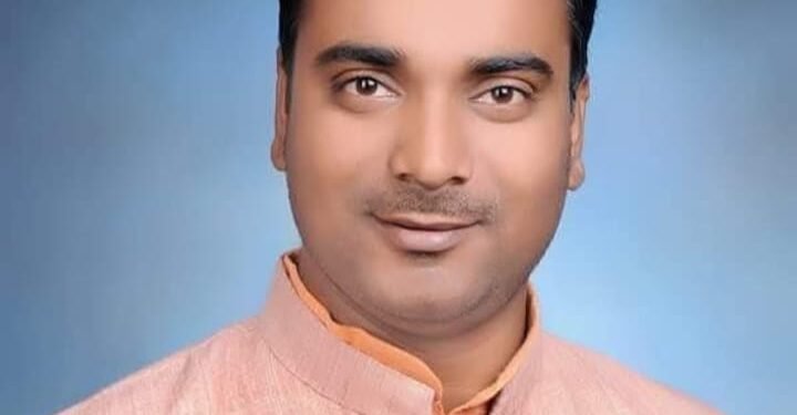 भाजपा किसान मोर्चा के जिलाध्यक्ष यादवेंद्र दत्त द्विवेदी ने जनपद में अवैध खनन और परिवहन और जनपद के ट्रक संचालकों और युवाओं के हित में मुख्यमंत्री को लिखा मार्मिक पत्र।