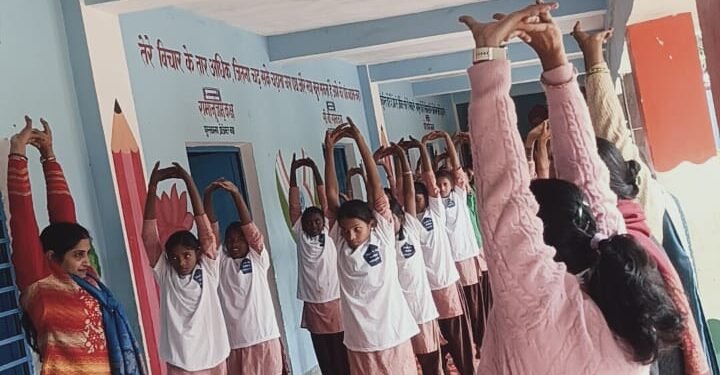 ‘आनन्दम’ कार्यक्रम से बच्चों में उमंग, योगा सत्र ने बढ़ाया उत्साह।
