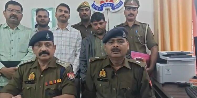 बसों में रेकी कर के लोगो का गहना, सामान उड़ाने वाले गैंग का पुलिस ने किया खुलासा।