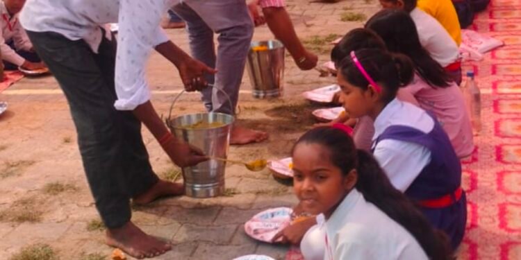 प्रितनगर हनुमान मंदिर पर अनवरत 27वें भंडारे का आयोजन।